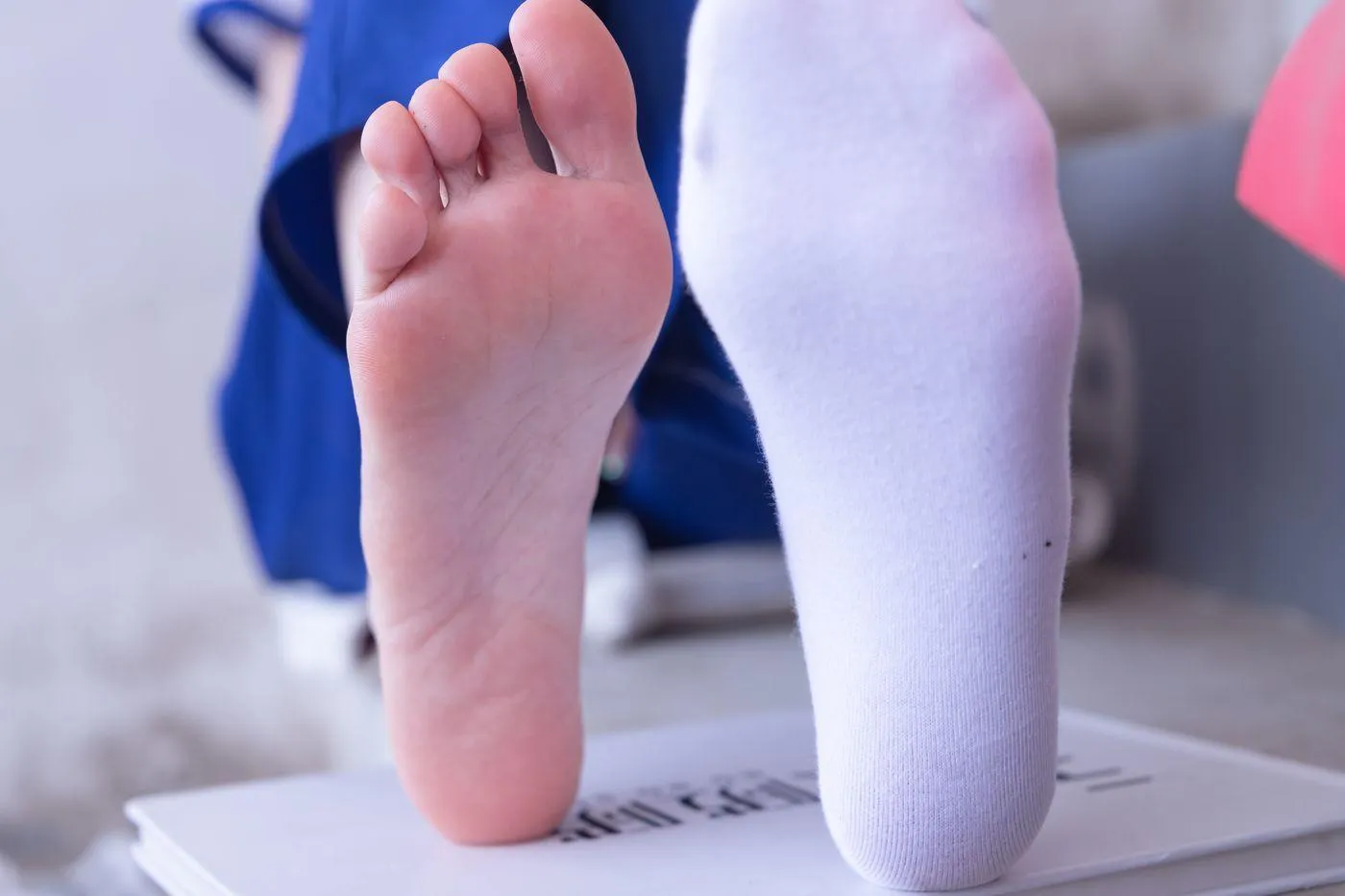 [BoBoSocks袜啵啵]NO.002 稚予-校服、贝壳头、白棉袜、裸足 [139P]插图5